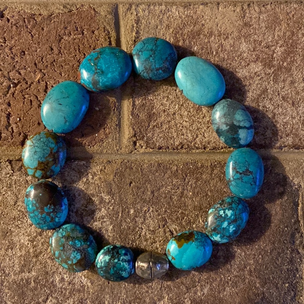 The Golden Bear - 17” Turquoise Necklace with Magnetic Sterling Silver Clasp
